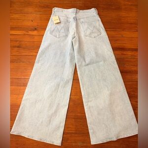 New with tags MOTHER Light Blue Wide Leg Jeans size 31